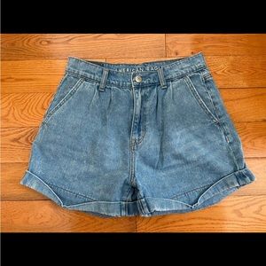 american eagle medium wash denim mom shorts